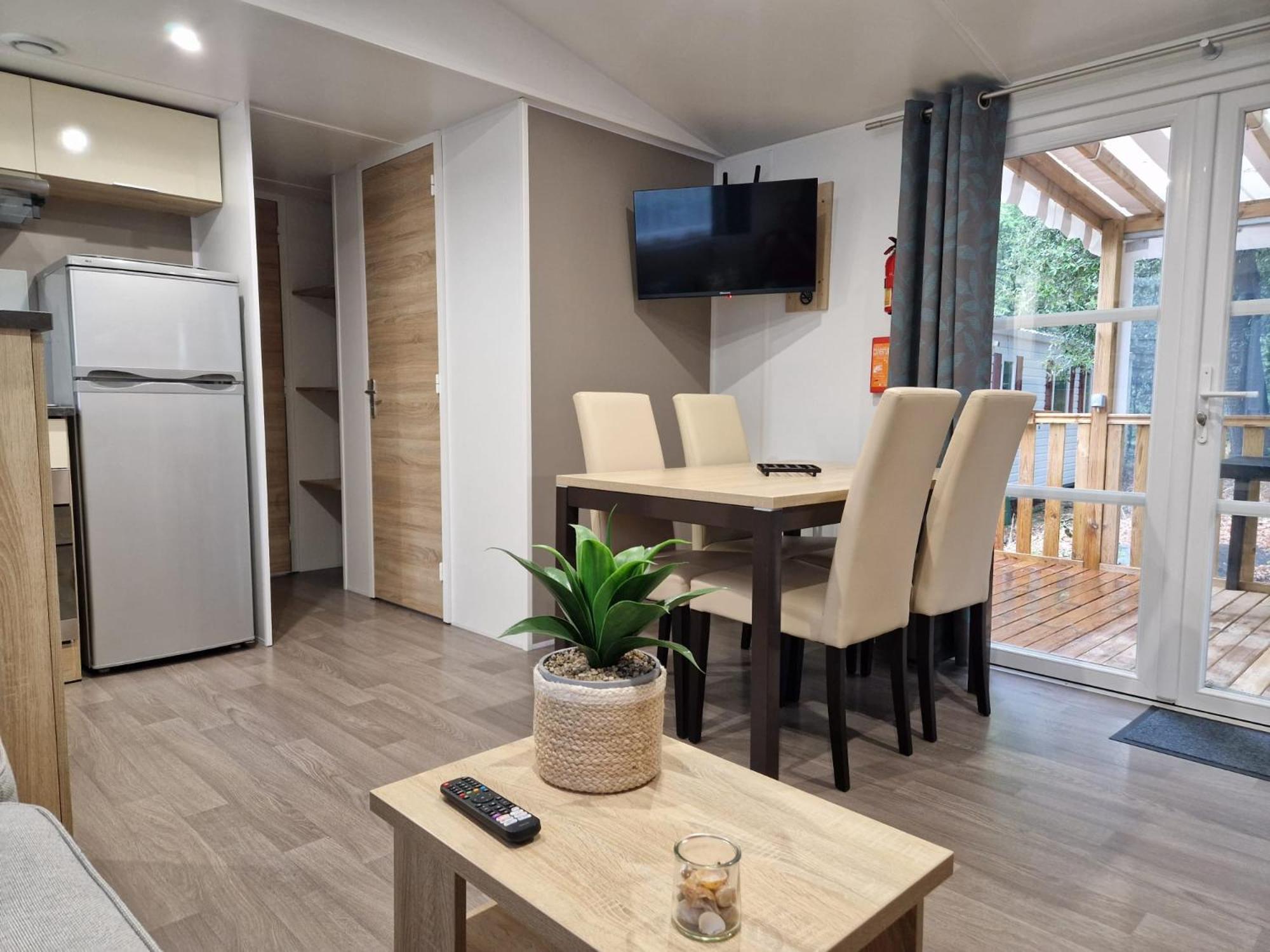 Mobil Home Tout Confort 3 Chambres Camping Les Pierres Couchees Сен-Бревен-ле-Пен Экстерьер фото